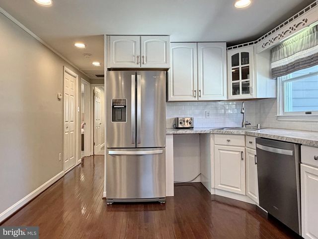 108 W HAWTHORNE DR, La Plata, MD 20646