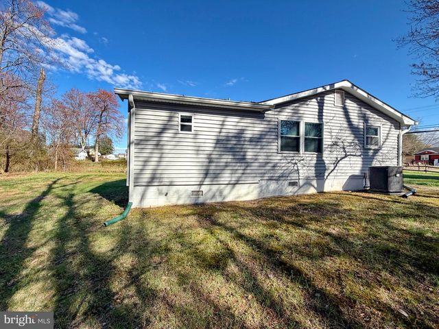 108 W HAWTHORNE DR, La Plata, MD 20646