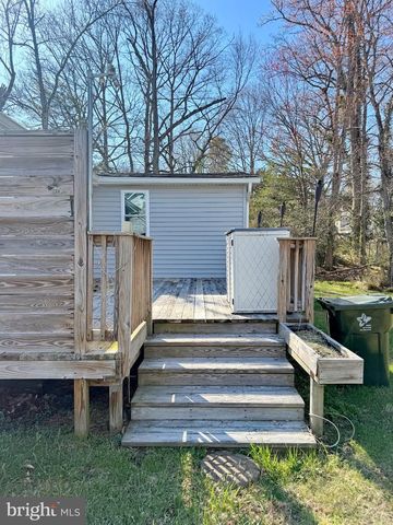 108 W HAWTHORNE DR, La Plata, MD 20646