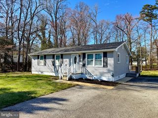 108 W HAWTHORNE DR, La Plata, MD 20646