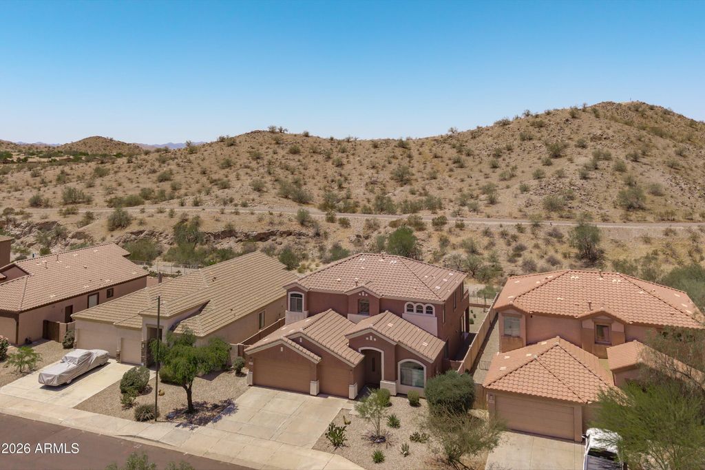 18475 W SWEET ACACIA Drive, Goodyear, AZ 85338 — photo 5