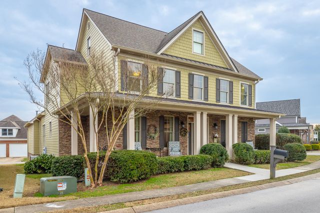 7400 Miss Madison Way, Ooltewah, TN 37363