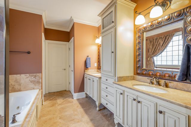 7400 Miss Madison Way, Ooltewah, TN 37363