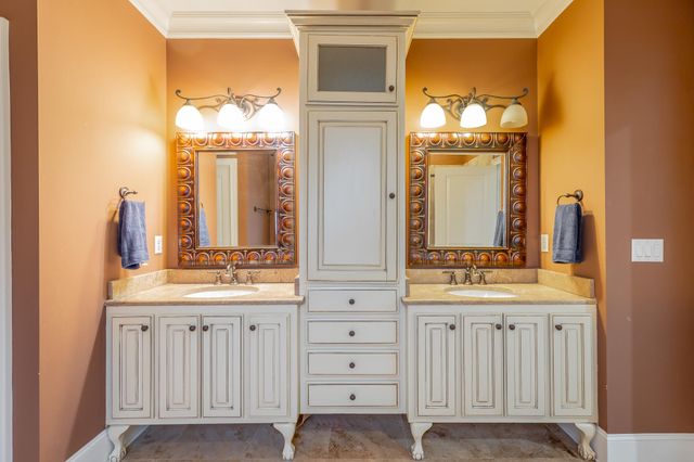 7400 Miss Madison Way, Ooltewah, TN 37363