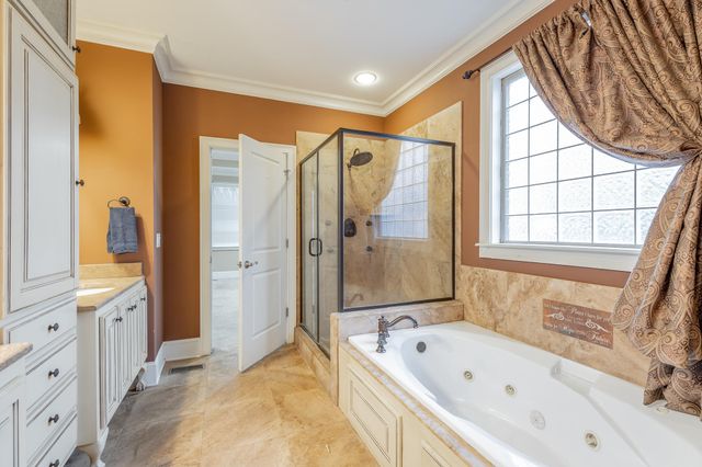 7400 Miss Madison Way, Ooltewah, TN 37363