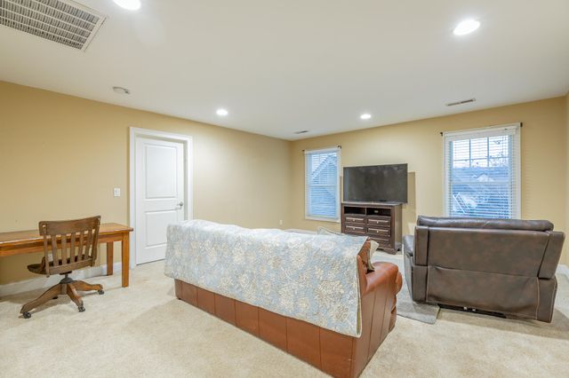 7400 Miss Madison Way, Ooltewah, TN 37363