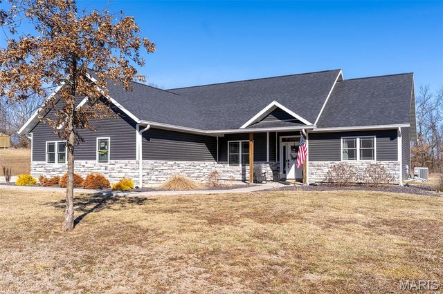 56900 Patriot Lane, New London, MO 63459