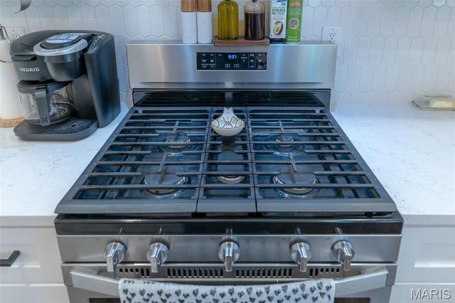 56900 Patriot Lane, New London, MO 63459