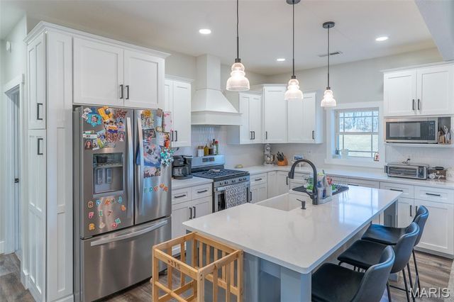 56900 Patriot Lane, New London, MO 63459