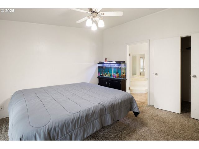 477 48TH St, Springfield, OR 97478