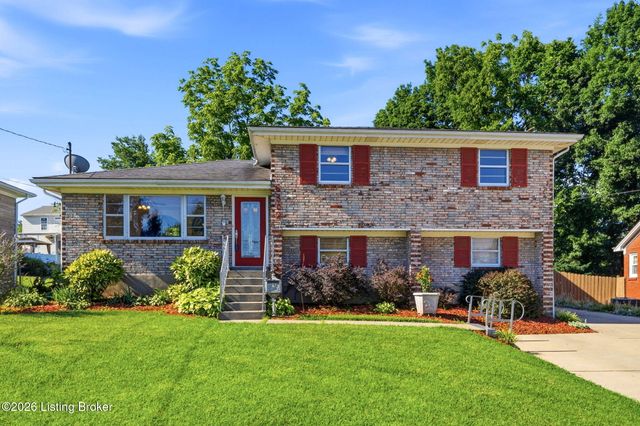 6302 Green Manor Dr, Louisville, KY 40228