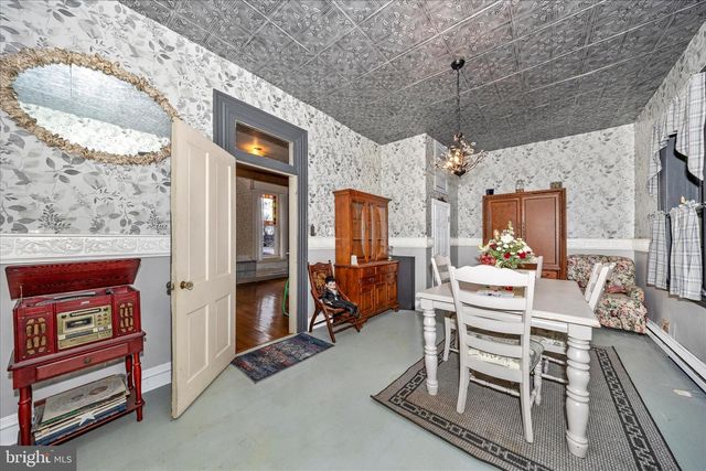 30 W POTOMAC ST, Williamsport, MD 21795