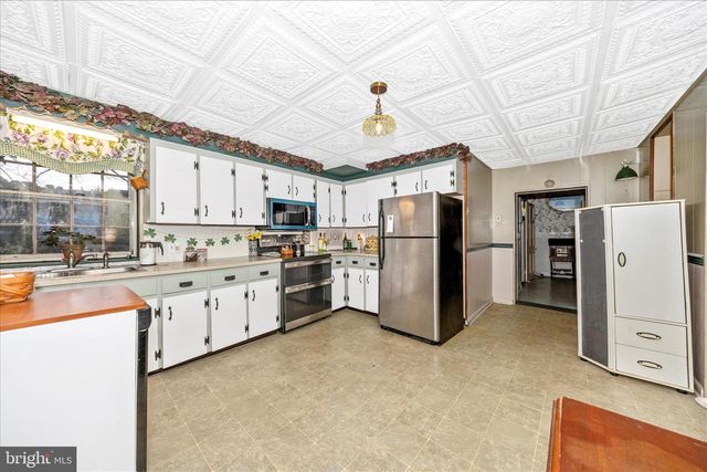 30 W POTOMAC ST, Williamsport, MD 21795