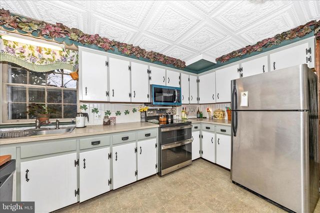 30 W POTOMAC ST, Williamsport, MD 21795