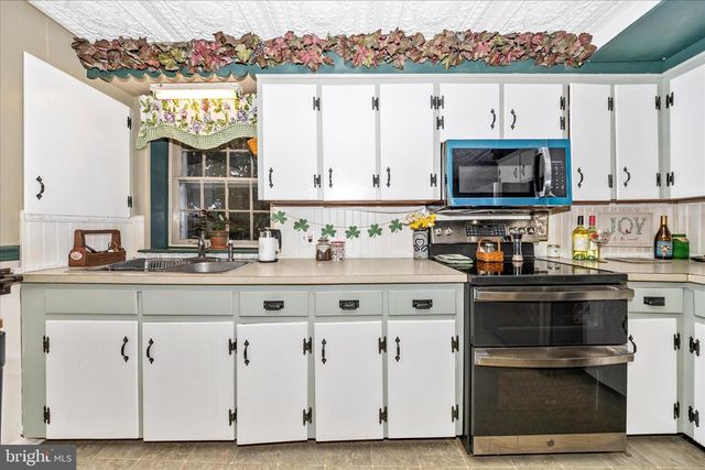 30 W POTOMAC ST, Williamsport, MD 21795