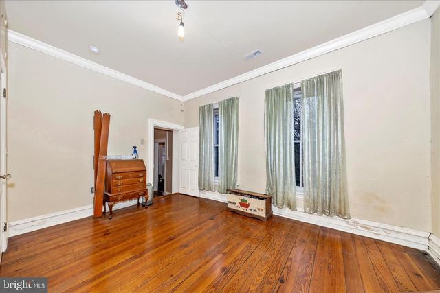 30 W POTOMAC ST, Williamsport, MD 21795