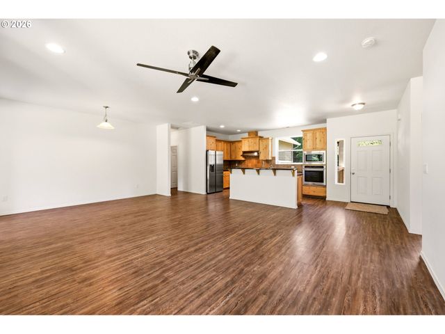 11855 Se JED Ct, Sandy, OR 97055