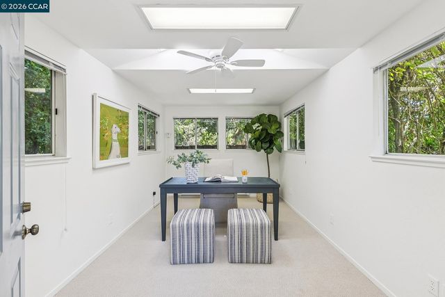 4 Crest Rd, Lafayette, CA 94549