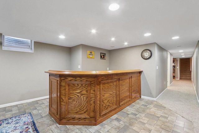 10710 W Auer AVENUE, Wauwatosa, WI 53222