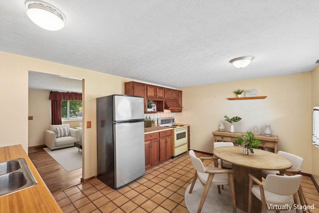 1494 Cranwood Drive, Columbus, OH 43229