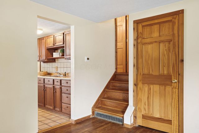 1494 Cranwood Drive, Columbus, OH 43229