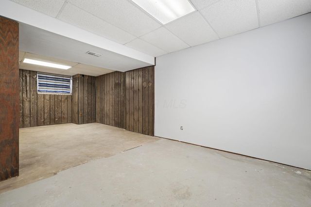 1494 Cranwood Drive, Columbus, OH 43229