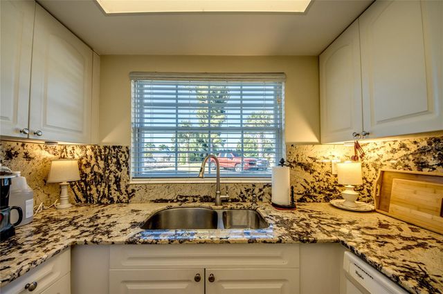 7001 NEW POST DRIVE 4, North Fort Myers, FL 33917