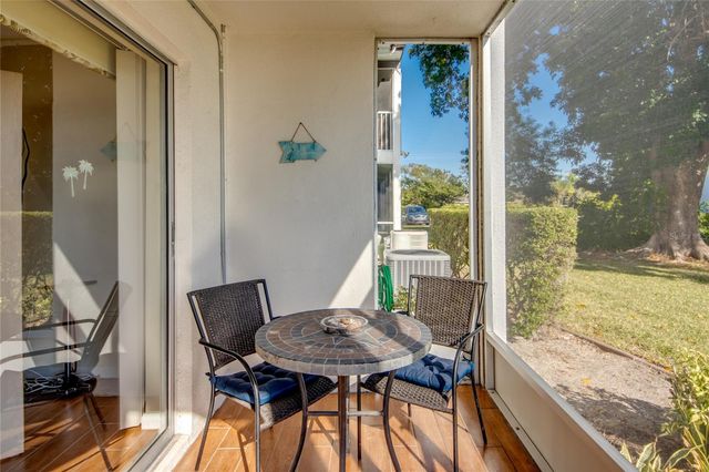 7001 NEW POST DRIVE 4, North Fort Myers, FL 33917