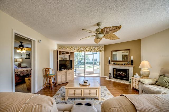 7001 NEW POST DRIVE 4, North Fort Myers, FL 33917