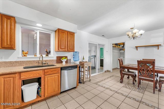 1250 Oxford Avenue, Sparks, NV 89431