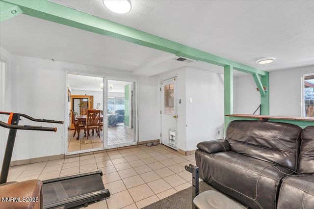 1250 Oxford Avenue, Sparks, NV 89431