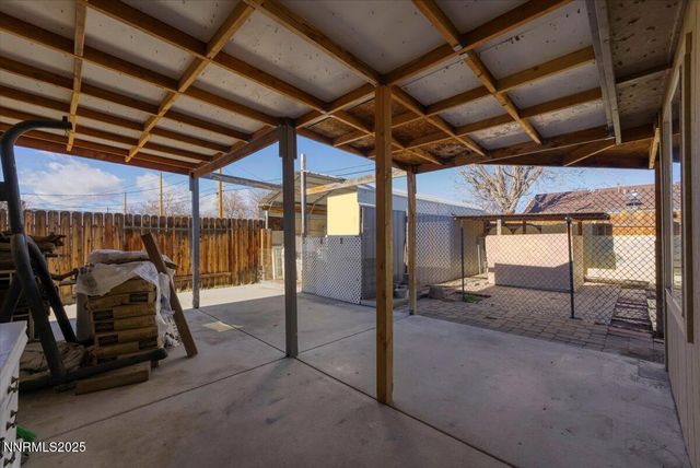 1250 Oxford Avenue, Sparks, NV 89431