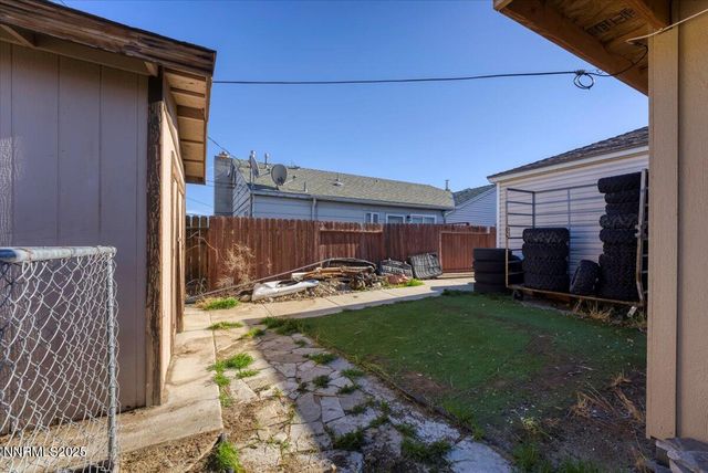 1250 Oxford Avenue, Sparks, NV 89431