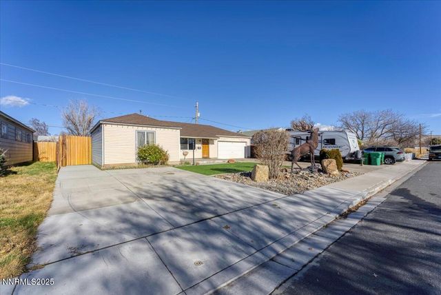 1250 Oxford Avenue, Sparks, NV 89431