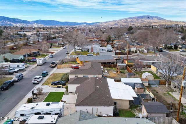 1250 Oxford Avenue, Sparks, NV 89431