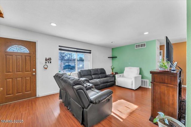 1250 Oxford Avenue, Sparks, NV 89431