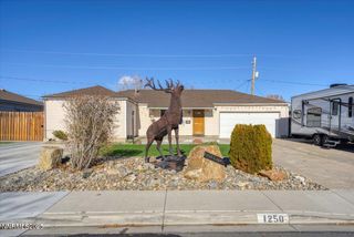 1250 Oxford Avenue, Sparks, NV 89431