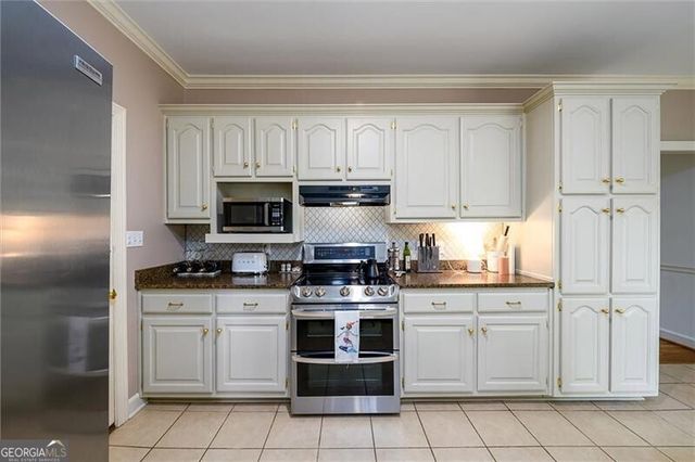 1531 Enota Avenue NE, Gainesville, GA 30501