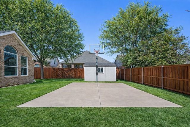 9732 Lacey Lane, Fort Worth, TX 76244