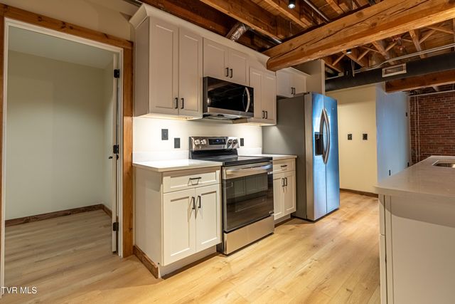 453 East Main Street 200, Kingsport, TN 37660