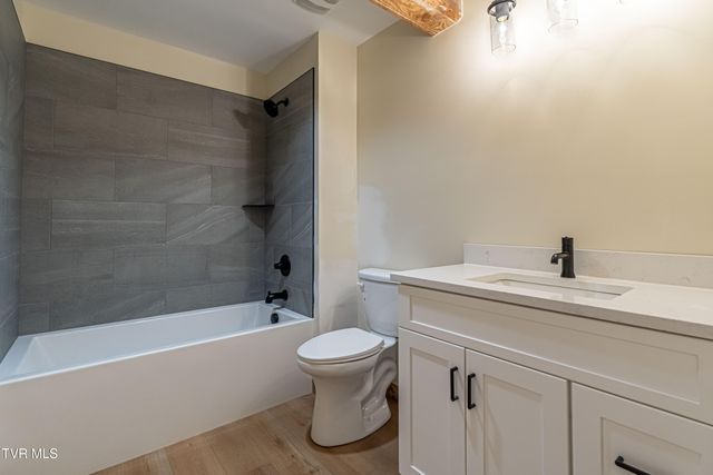 453 East Main Street 200, Kingsport, TN 37660