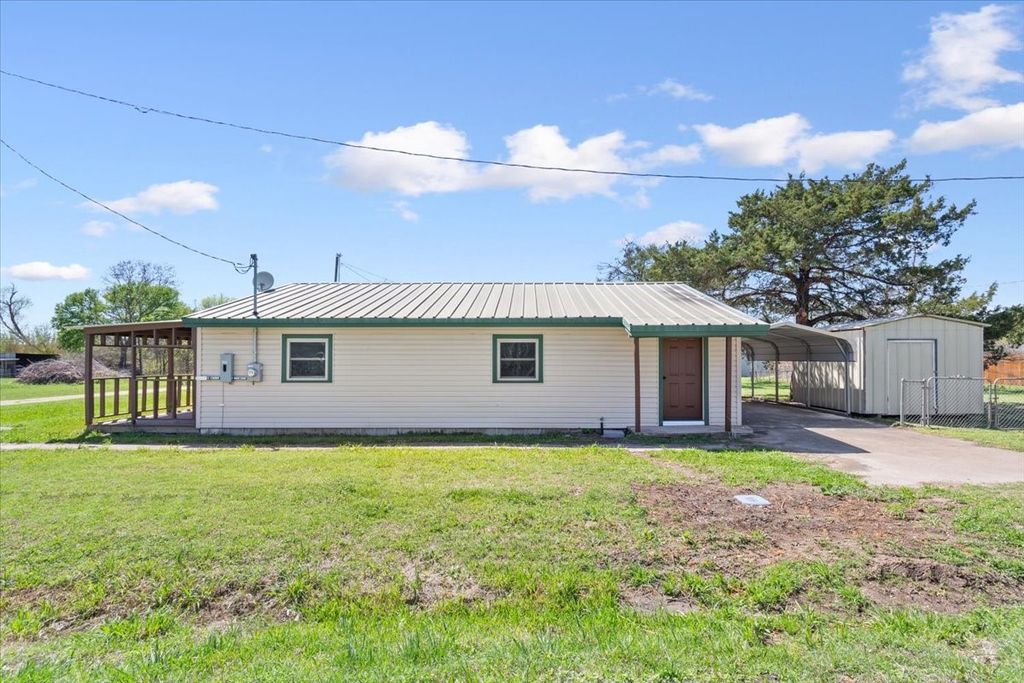 183 3rd Street, Elm Mott, TX 76640