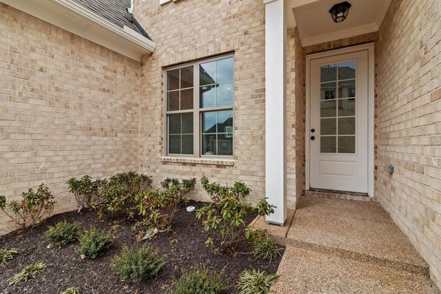 105 TOMMIE VALLEY DR, Oakland, TN 38060