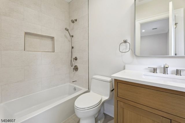 25 Beverly Rd, Madison Boro, NJ 07940