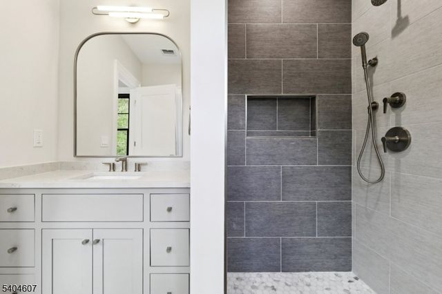 25 Beverly Rd, Madison Boro, NJ 07940