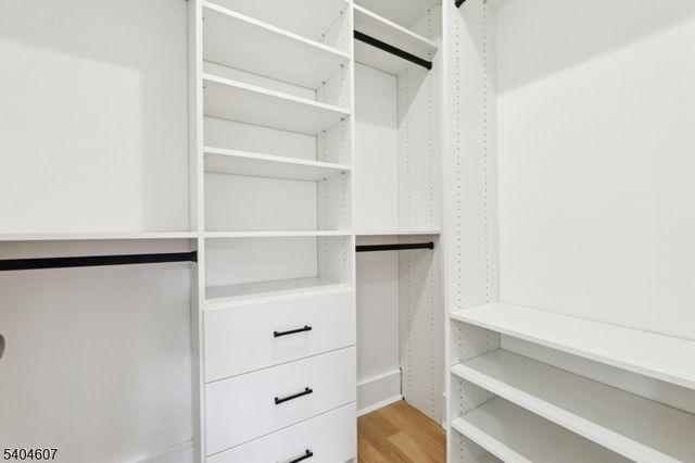 25 Beverly Rd, Madison Boro, NJ 07940