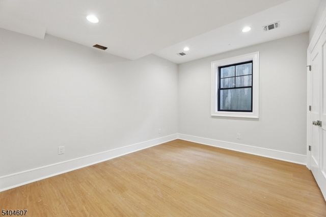 25 Beverly Rd, Madison Boro, NJ 07940