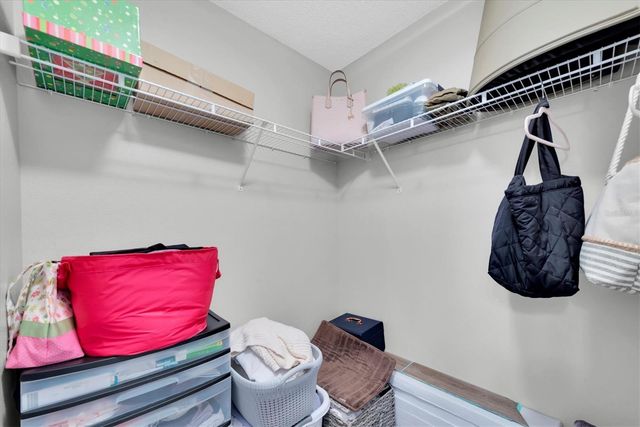 13102 CARROLLWOOD CREEK DRIVE, Tampa, FL 33624