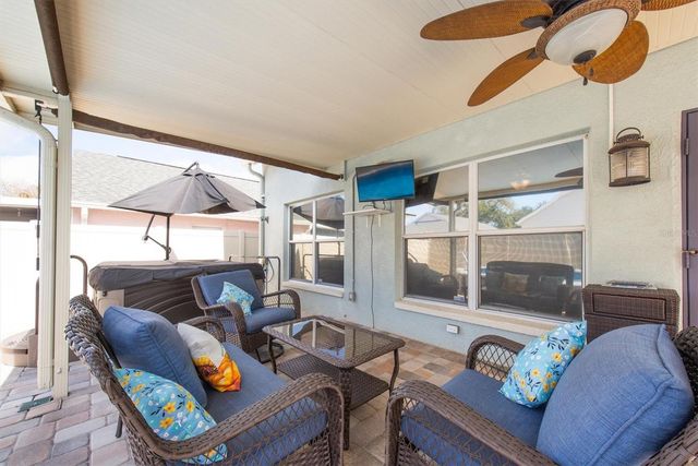 13102 CARROLLWOOD CREEK DRIVE, Tampa, FL 33624