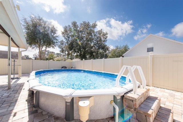 13102 CARROLLWOOD CREEK DRIVE, Tampa, FL 33624